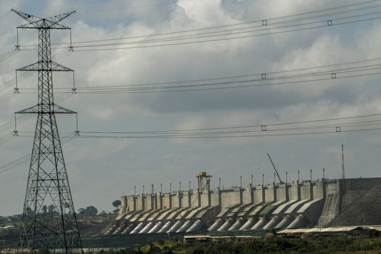 Conta de energia no Brasil supera 77 países e reforma poderia baratear em até 32% Conta de energia no Brasil supera 77 países e reforma poderia baratear em até 32%