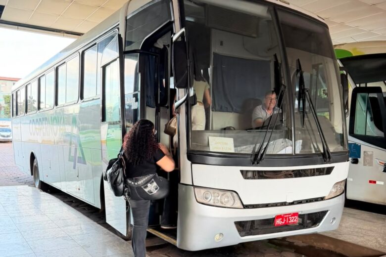 Estudantes têm até 14 de agosto para garantir transporte universitário gratuito em Barão de Cocais