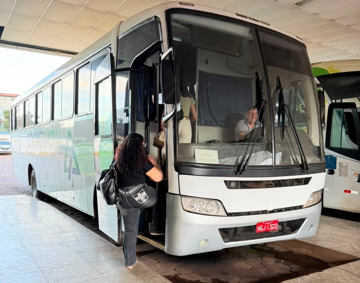 Estudantes têm até 14 de agosto para garantir transporte universitário gratuito em Barão de Cocais