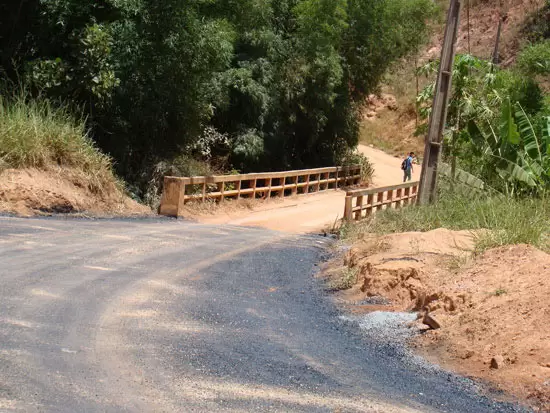 Ponte sobre o rio Preto em São Sebastião poderá ser duplicada Ponte sobre o rio Preto em São Sebastião poderá ser duplicada