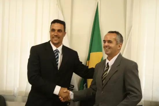 Grilo é o novo presidente da Câmara Municipal de Santa Maria de Itabira