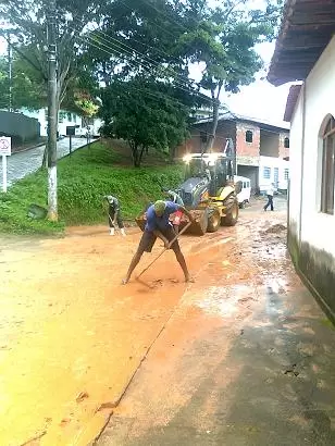 São Sebastião do Rio Preto também sofre com as chuvas