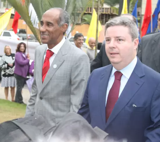 Aeroporto de Itabira custará aproximadamente R$ 25 milhões, diz prefeito Aeroporto de Itabira custará aproximadamente R$ 25 milhões, diz prefeito