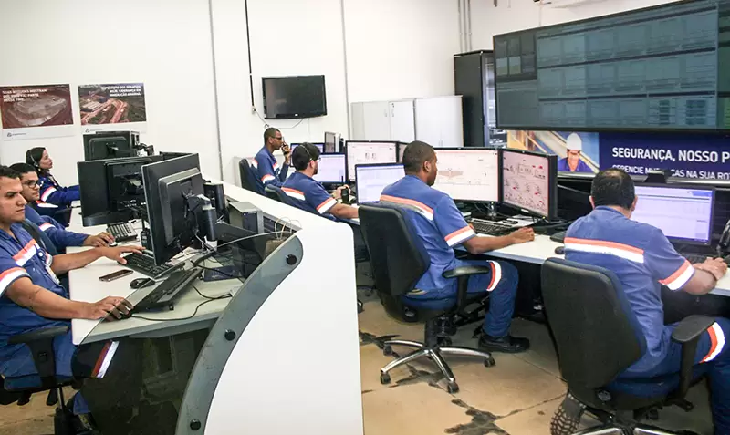 A funcionários, Anglo American indica retorno de operações apenas no último trimestre de 2018 A funcionários, Anglo American indica retorno de operações apenas no último trimestre de 2018