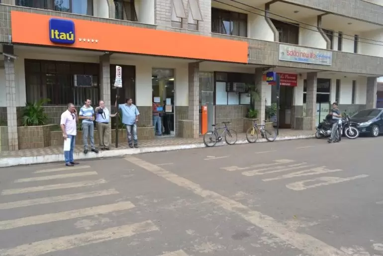 Bancos de Barão de Cocais estarão de portas fechadas até normalização da barragem Bancos de Barão de Cocais estarão de portas fechadas até normalização da barragem