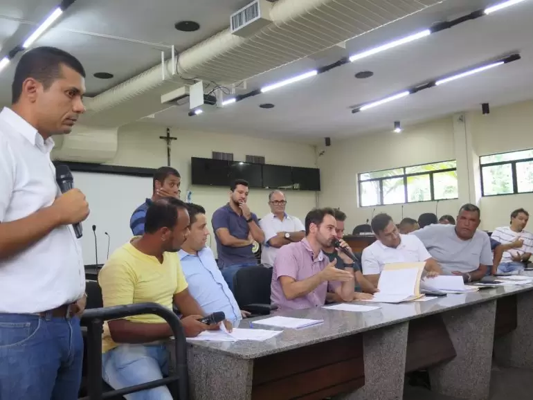 Comissão da Câmara emperra tramitação de projeto apontado como solução para falta de água em Itabira Comissão da Câmara emperra tramitação de projeto apontado como solução para falta de água em Itabira