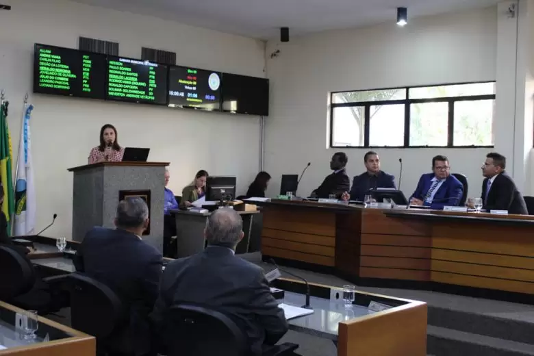 Barragens de Itabira estão estáveis e não apresentam perigo, diz promotora Barragens de Itabira estão estáveis e não apresentam perigo, diz promotora