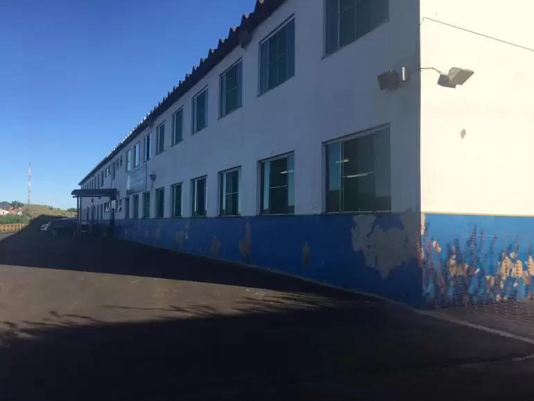 Pais temem segurança dos filhos em escola realocada pela Vale em Barão Pais temem segurança dos filhos em escola realocada pela Vale em Barão