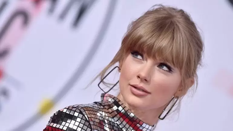 Família de Ana Clara Benevides vai a show de Taylor Swift em SP