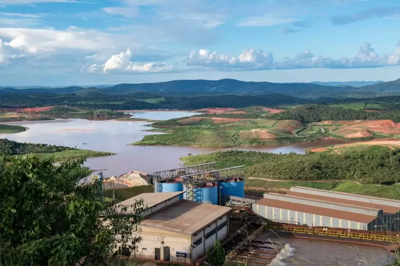 Em votação cercada de polêmicas, Anglo American obtém licença para operar barragem alteada Em votação cercada de polêmicas, Anglo American obtém licença para operar barragem alteada