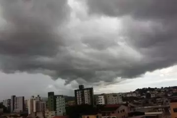 Quinta-feira com pancadas de chuva isoladas em Itabira e região; confira a previsão do tempo