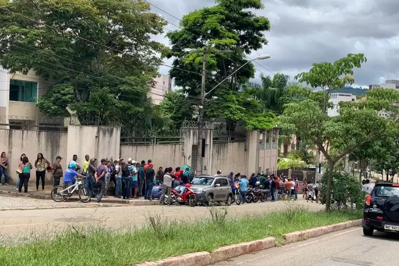 Começou dezembro! Mês do Natal, reveillón e as vagas do Sine Itabira. Confira! Começou dezembro! Mês do Natal, reveillón e as vagas do Sine Itabira. Confira!