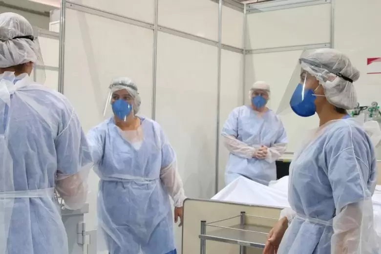 Minas tem novo recorde de casos de Covid-19: 8.694 infectados em 24h