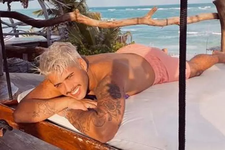 Após ter sexualidade exposta, Zé Felipe expõe a verdade e revela farra em motel