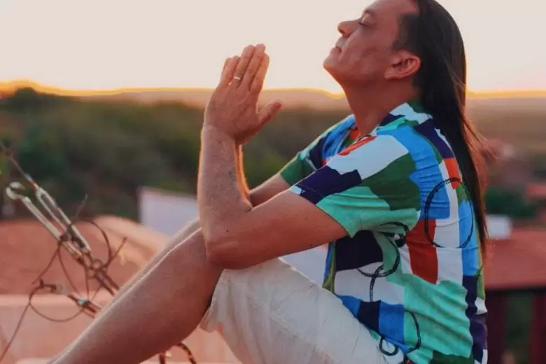 Frank Aguiar choca fãs ao tomar decisão drástica após 30 anos de carreira Frank Aguiar choca fãs ao tomar decisão drástica após 30 anos de carreira