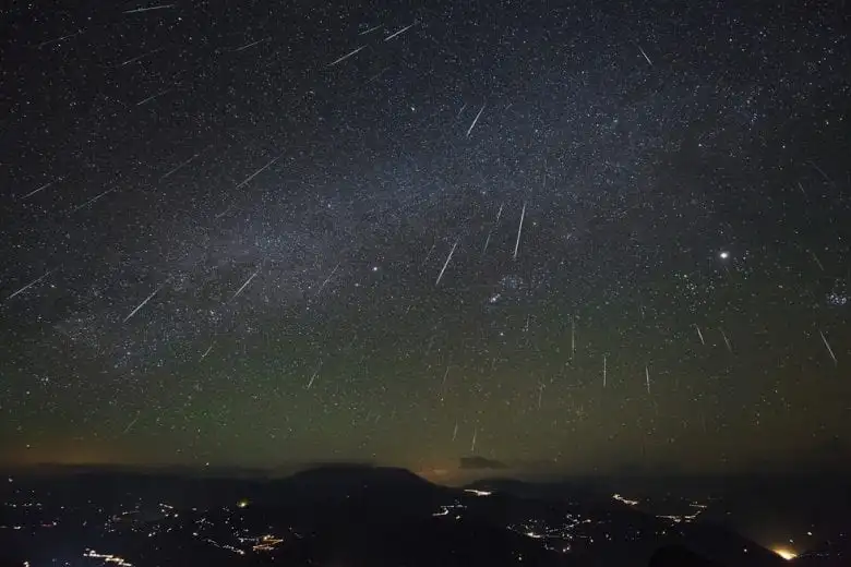 8 chuvas de meteoros poderão ser vistas nos próximo dias 8 chuvas de meteoros poderão ser vistas nos próximo dias