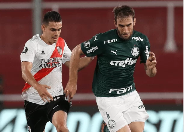Ipatinguense se destaca em goleada do Palmeiras sobre o River Plate Ipatinguense se destaca em goleada do Palmeiras sobre o River Plate