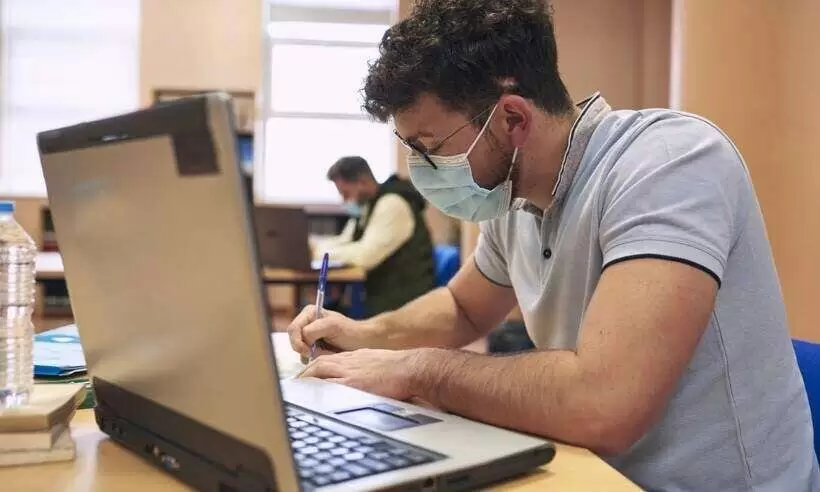 Universidade de Harvard disponibiliza mais de 100 cursos gratuitos a distância