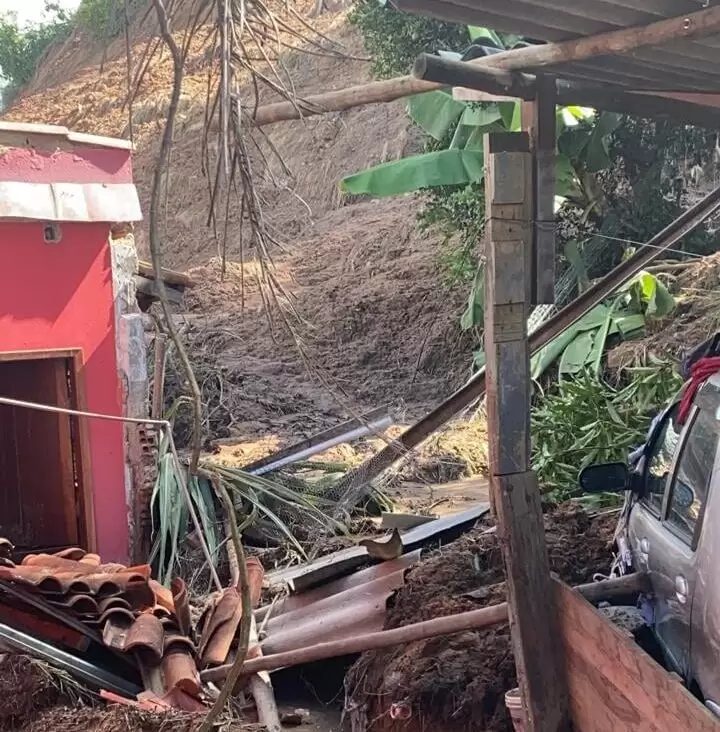 Após perder tudo em tragédia, santa-mariense cria ‘vaquinha’ online Após perder tudo em tragédia, santa-mariense cria ‘vaquinha’ online