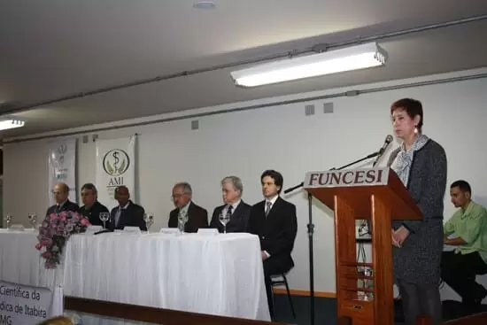 Associação Médica afirma que fechar maternidade é ‘retrocesso histórico’