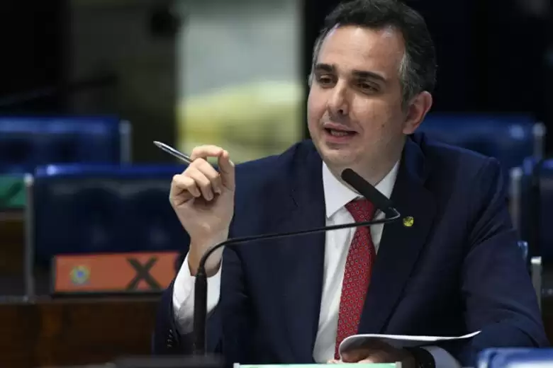 Pacheco diz que apresentará “soluções possíveis” para piso da enfermagem Pacheco diz que apresentará “soluções possíveis” para piso da enfermagem
