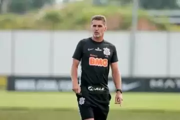 Covid: Corinthians tem suspeita de surto e clássico pode ser adiado