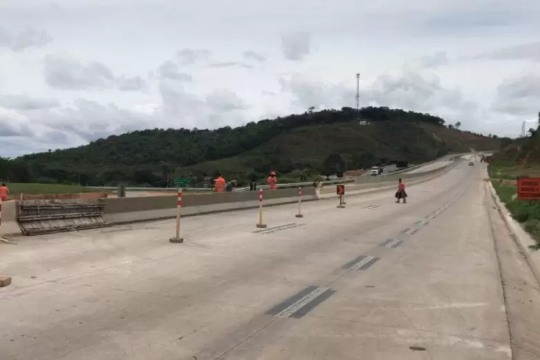 BR-381: retornos de sentido nos desvios expõem motoristas a acidentes
