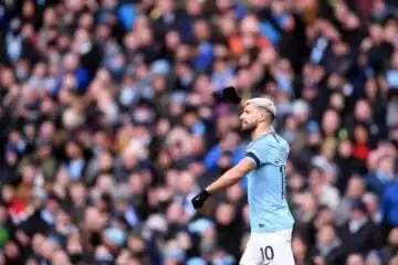 Manchester City anuncia saída de Agüero ao fim da temporada