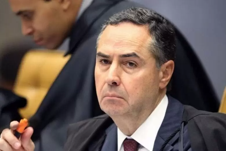 Por determinação do ministro Barroso, Senado abrirá a “CPI da Covid” Por determinação do ministro Barroso, Senado abrirá a “CPI da Covid”