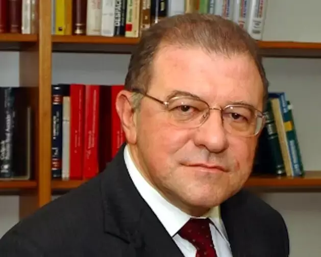 Covid-19: Paulo Medina, ex-ministro do STJ, morre aos 79 anos Covid-19: Paulo Medina, ex-ministro do STJ, morre aos 79 anos