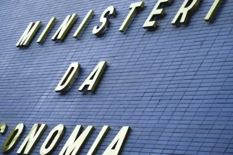 Teto de gastos e reforma da Previdência geraram economia de R$ 900 bi