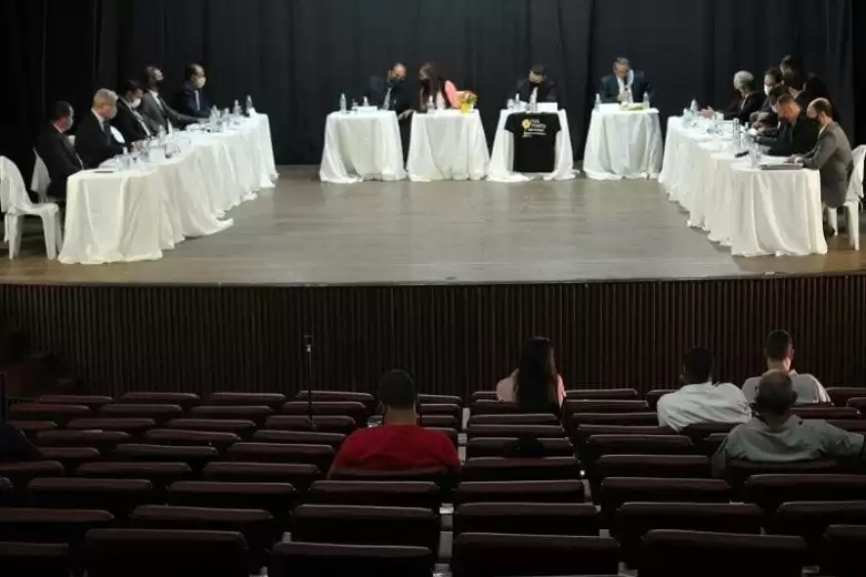 Itabira: vereadores aprovam reserva de vagas para negros em concursos Itabira: vereadores aprovam reserva de vagas para negros em concursos