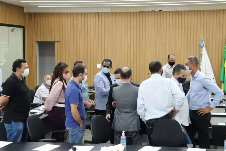 O outro lado: vereadores de Itabira explicam porque rejeitaram o empréstimo pedido por Marco Antônio O outro lado: vereadores de Itabira explicam porque rejeitaram o empréstimo pedido por Marco Antônio
