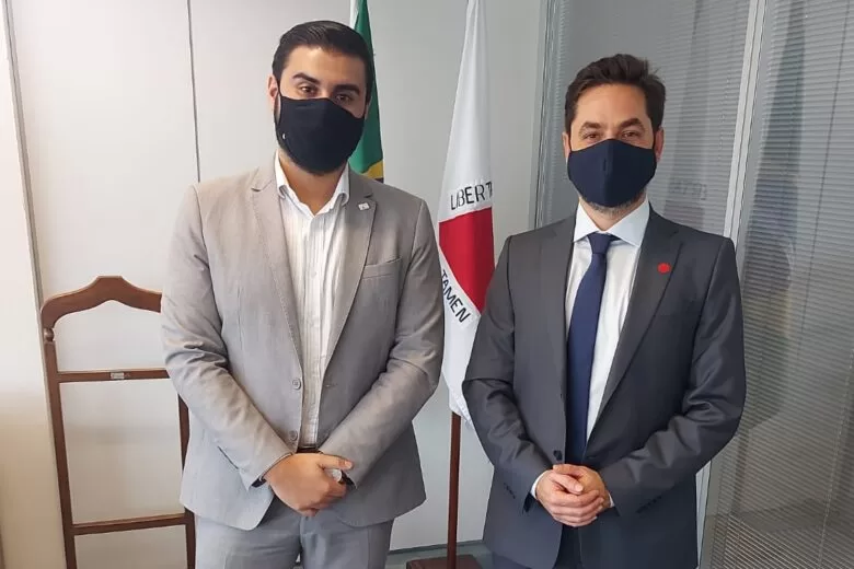 Deputado Bernardo Mucida convida Romeu Zema para visitar Itabira e região Deputado Bernardo Mucida convida Romeu Zema para visitar Itabira e região