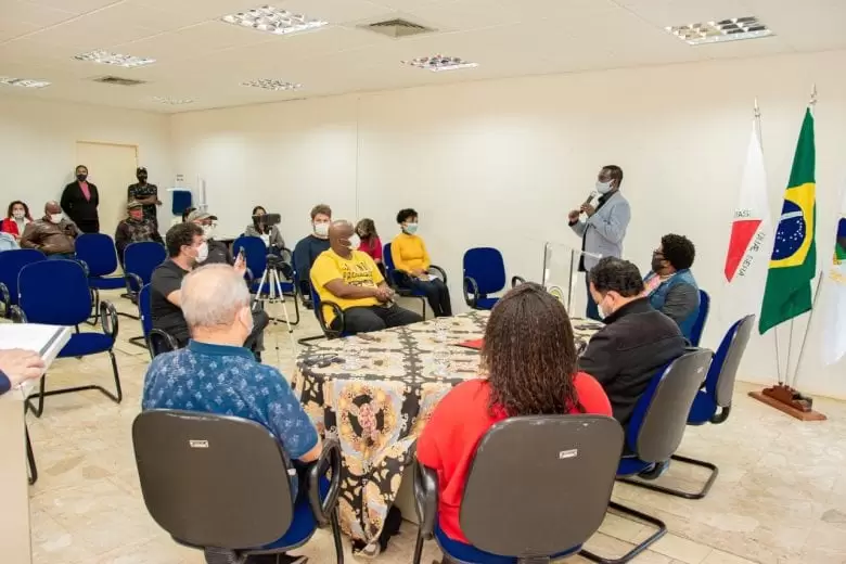 Itabira: lei que reserva vagas em concursos públicos para negros é sancionada Itabira: lei que reserva vagas em concursos públicos para negros é sancionada