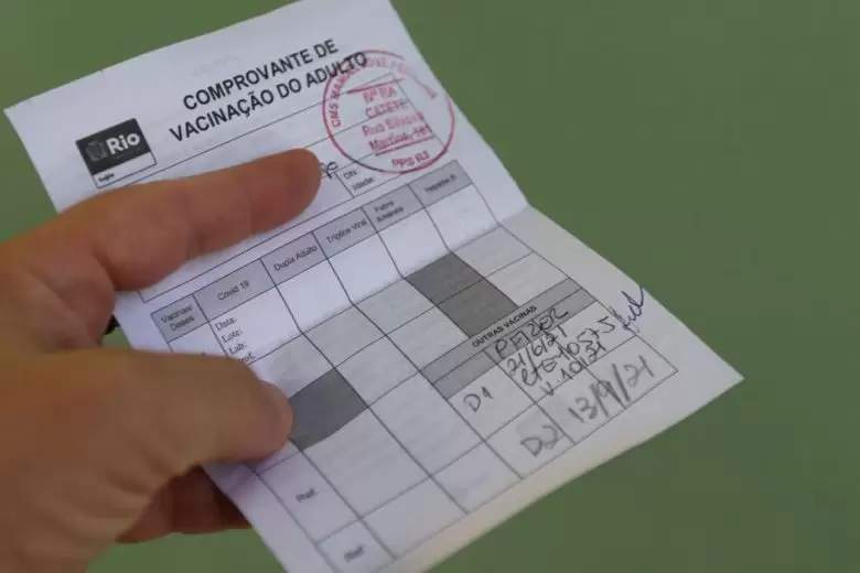 Saiba como acessar a 2ª via do comprovante de vacina contra a covid-19 Saiba como acessar a 2ª via do comprovante de vacina contra a covid-19