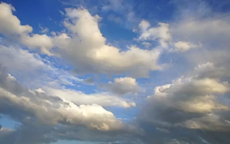 Massa de ar seco mantém temperaturas elevadas e baixa umidade em quase todo o estado. Veja a previsão do tempo