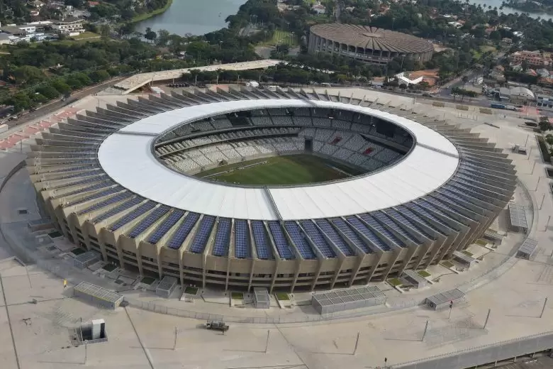 Prefeitura de BH deixa de exigir apresentação de testes nos estádios para quem está imunizado Prefeitura de BH deixa de exigir apresentação de testes nos estádios para quem está imunizado