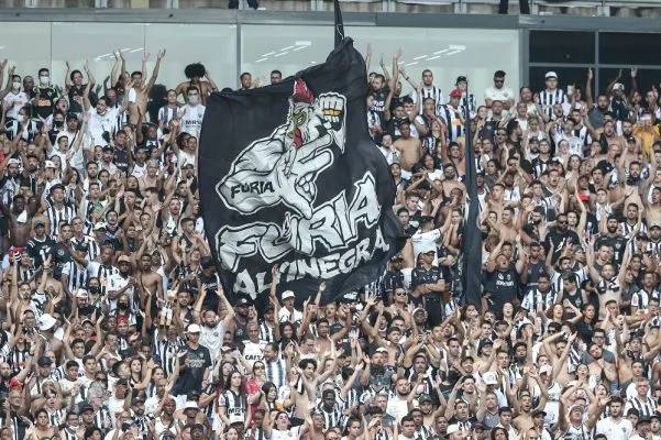 Atlético-MG vence clássico apertado contra América-MG e mantém folga na liderança