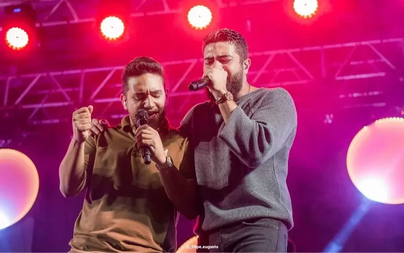 “A gente quer que nossa música fique na vida das pessoas”, declaram Henrique e Juliano em entrevista exclusiva