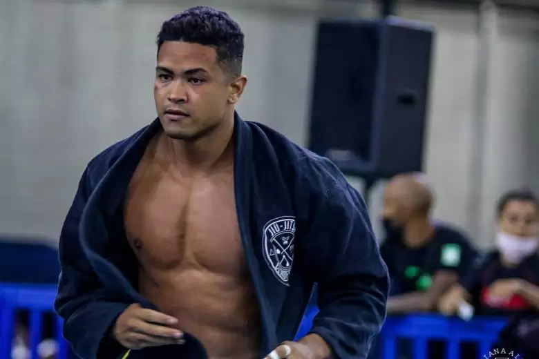 Monlevadense John Maycon embarca para Abu Dhabi em busca de inédito título mundial de Jiu-Jitsu
