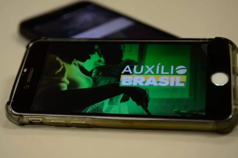 Auxílio Brasil: beneficiários têm até o dia 14 para atualizar dados