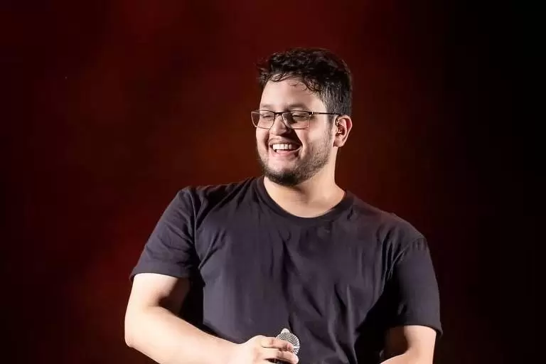 Cantor sertanejo Maurílio, da dupla com Luiza, morre aos 28 anos Cantor sertanejo Maurílio, da dupla com Luiza, morre aos 28 anos