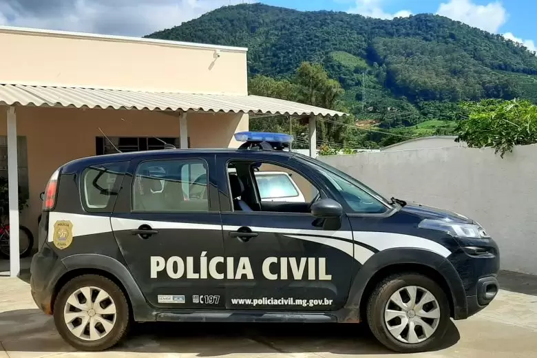 Homem é preso pela Polícia Civil por crimes cometidos na década de 90 Homem é preso pela Polícia Civil por crimes cometidos na década de 90