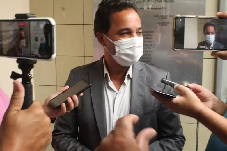 “A saúde pública de Itabira é ruim há muitos anos e temos que reestruturar”, afirma Marco Antônio Lage “A saúde pública de Itabira é ruim há muitos anos e temos que reestruturar”, afirma Marco Antônio Lage