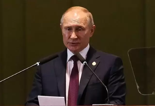Rússia: Putin ordena cessar-fogo de Páscoa na Ucrânia Rússia: Putin ordena cessar-fogo de Páscoa na Ucrânia