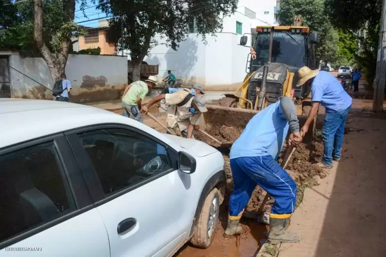 Trabalho voluntário para detentos sob custódia é regulamentado em Minas Gerais Trabalho voluntário para detentos sob custódia é regulamentado em Minas Gerais
