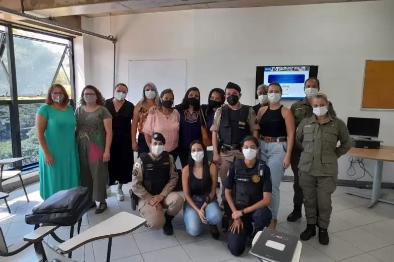 52º Batalhão de Polícia Militar promove palestra em Itabirito 52º Batalhão de Polícia Militar promove palestra em Itabirito