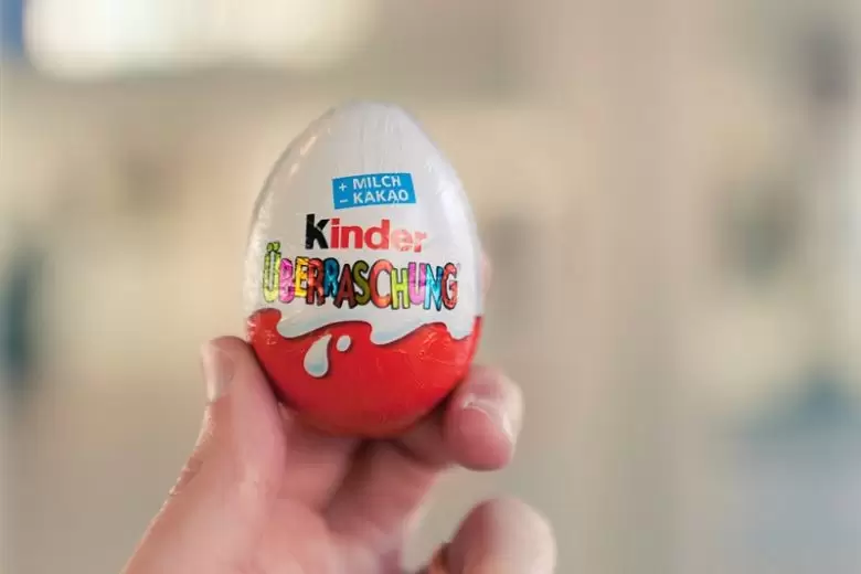 Devido ao risco de salmonela, importação de chocolate Kinder é proibida pela Anvisa Devido ao risco de salmonela, importação de chocolate Kinder é proibida pela Anvisa