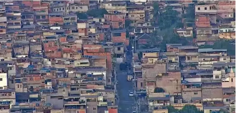 Sobe para 25 o número de mortos em confronto nas favelas da Penha